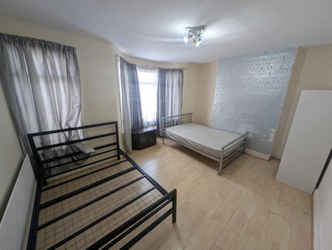1 Female Needed in Two Sharing Room Immediate Main Photo