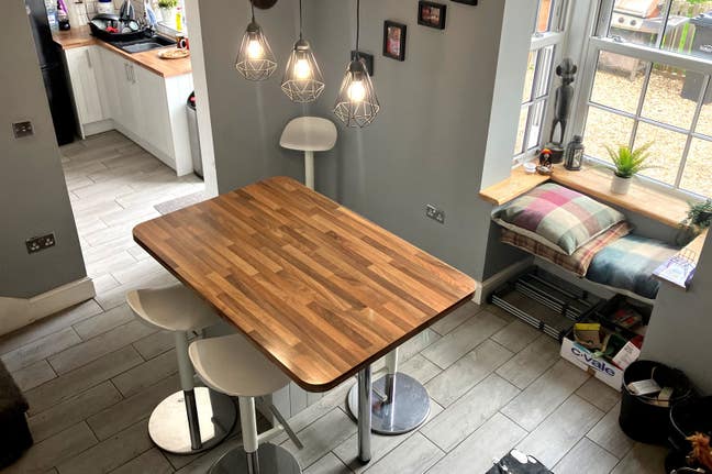 One furnished room, Amblecote, Stourbridge Main Photo