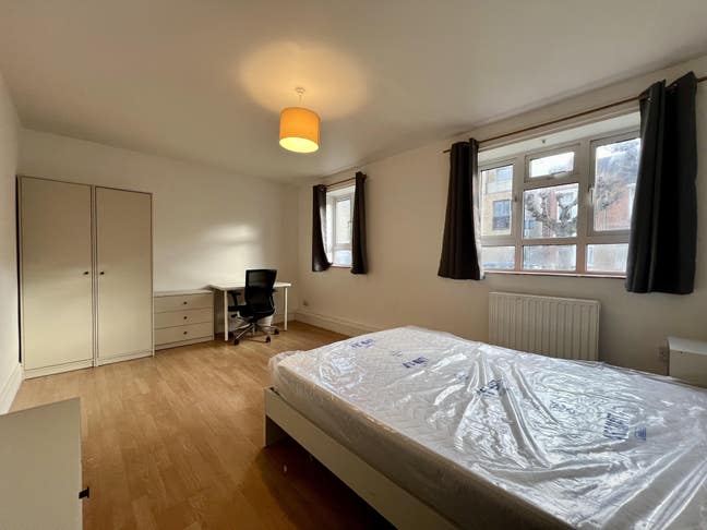 Stunning Room Near Haydons Station Main Photo
