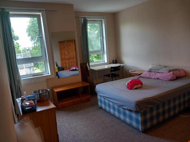 Large double, no lounge, good location Main Photo