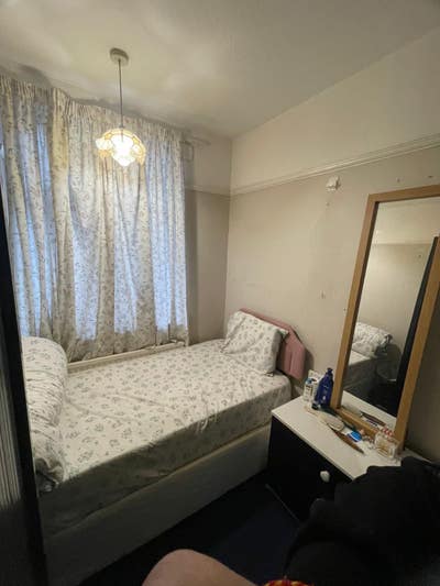 Box Room on Rent. Main Photo