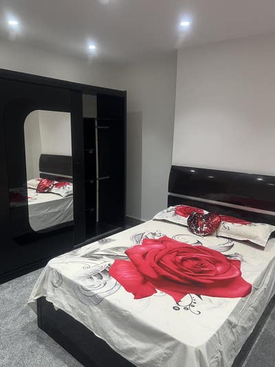 Double Bedroom  Main Photo