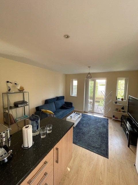 Beautiful 2 bed flat in Didcot (entire flat £1100) Main Photo