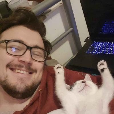 Looking for a room for me & my cat! Main Photo