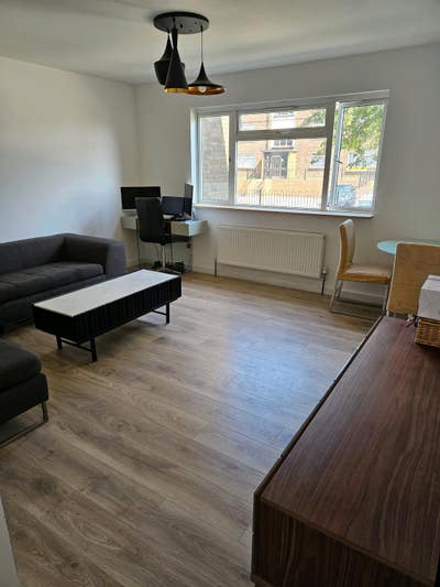 Double room  to rent close to Bluewater  Main Photo