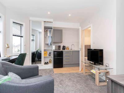 Stylish & Modern - Private Garden En-Suite Rooms Main Photo