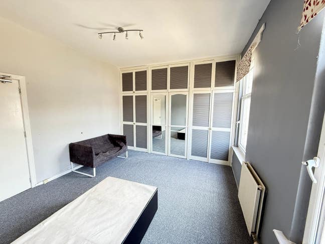 2 double rooms available for rent Main Photo