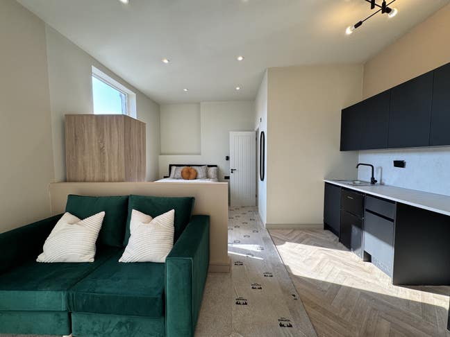 New Co-Living Space - Large En-Suite Rooms!  Main Photo