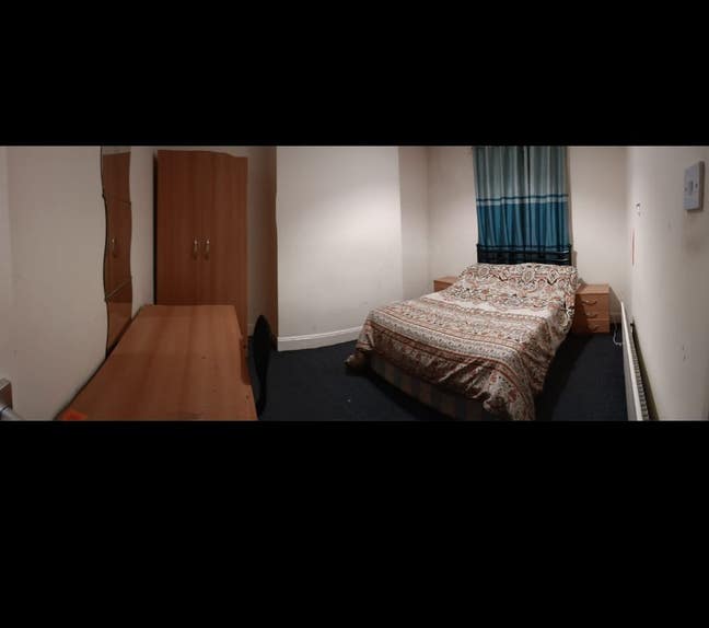 Double & Single Room Available (Female)-NE4 5LN  Main Photo