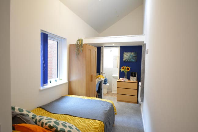    Luxury   Ensuite  Room - St georges rd - CV1 Main Photo