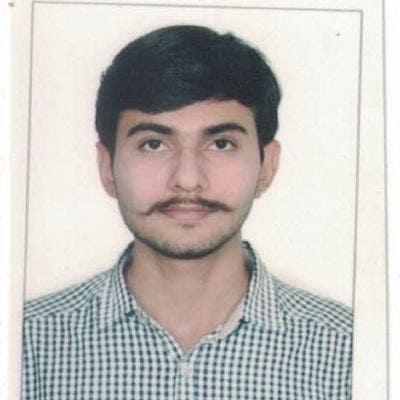 Postgrad Student at ULAW Seeking Room Near Stratfo Main Photo