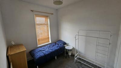 Furnished Double Room - All Bills Included! Main Photo