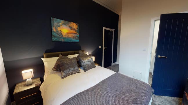 ✨ Premium rooms in central location Main Photo