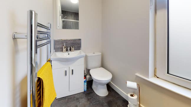 ✨ Premium rooms in central location Main Photo