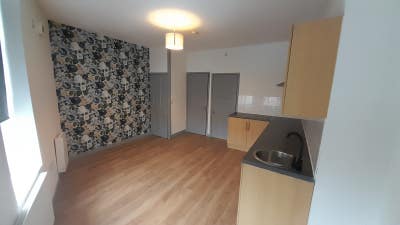 Studio Flat Available in Doncaster DN4 Main Photo