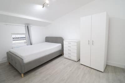Rooms Available in August/September! Anywhere Main Photo