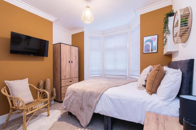 Ensuite Rooms-1 weeks free rent-All bills in Main Photo