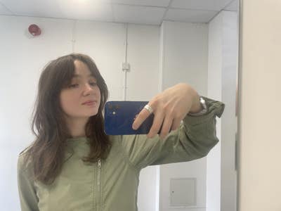 I am a student aged 22. I am looking for a si... Main Photo