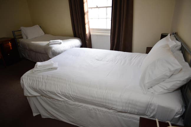 Ensuite Double Room for rent !80£- 220£ PW Main Photo