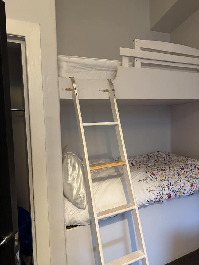 Modern Room Available - Short Term Max 4 Months Main Photo