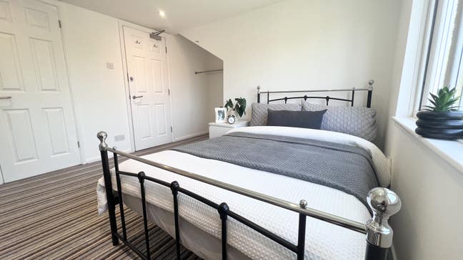 Double Ensuite -  Deposit Free Option Main Photo
