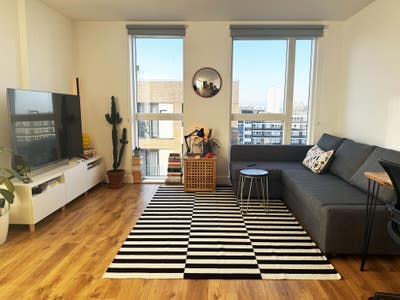 1 MONTH LET - Bright top-floor 1 bedroom flat Main Photo