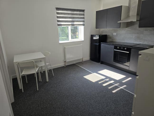 1 bedroom flat Main Photo