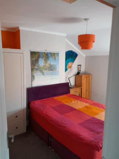 Double room in North lincoln village   Main Photo