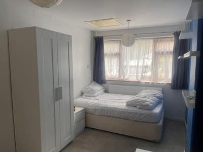 Double room with own bathroom and kitchen. Main Photo