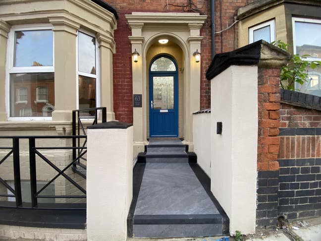  Modern 3-Bedroom House – 1 Min from Hospital Main Photo