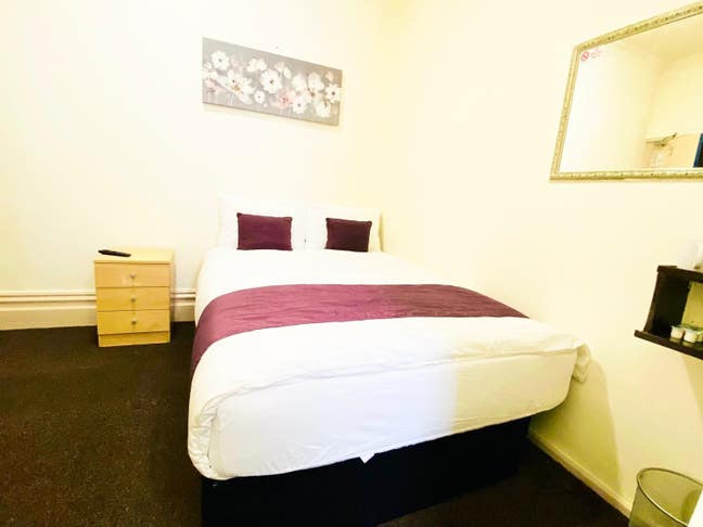 Double Room Ensuite - Blackpool North Train Main Photo