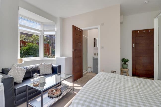 Luxury En-Suite Rooms  Main Photo