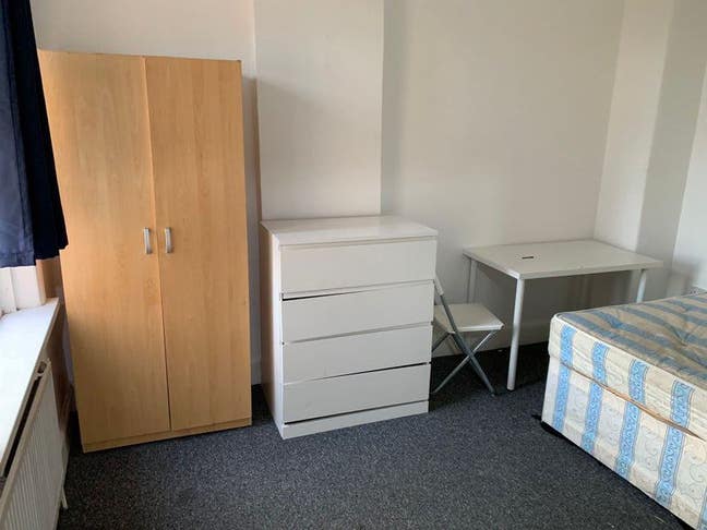 Single Room at Neasden Parade Main Photo