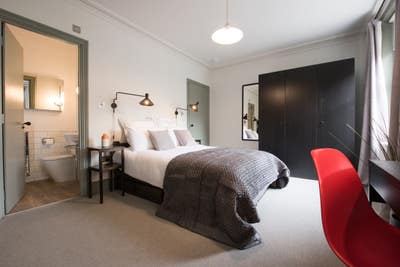 Comfy Double Room Near Elephant & Castle Main Photo
