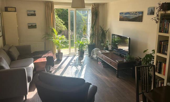 Bright double room in lovely house in Wandsworth Main Photo