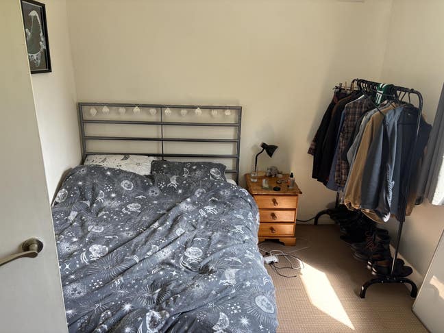 Flat In Maybury. Main Photo
