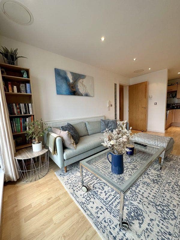 Furnished Double Room with Seperate Full Bath Main Photo