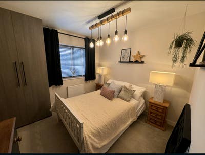 Lakeside new property - room with en suite. Main Photo