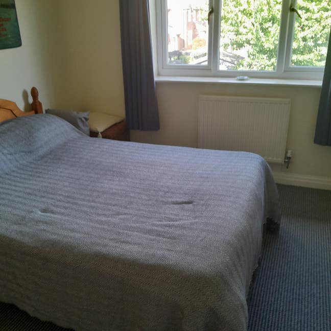 Lovely Double Room with Shared Bathroom Main Photo
