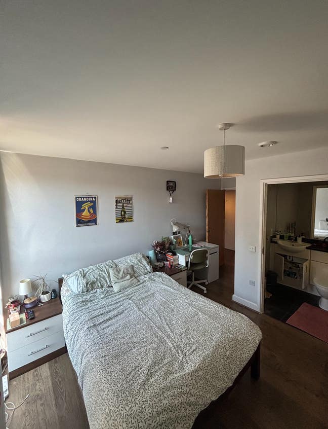 Double Room & En-suite - Lewisham for couples/solo Main Photo