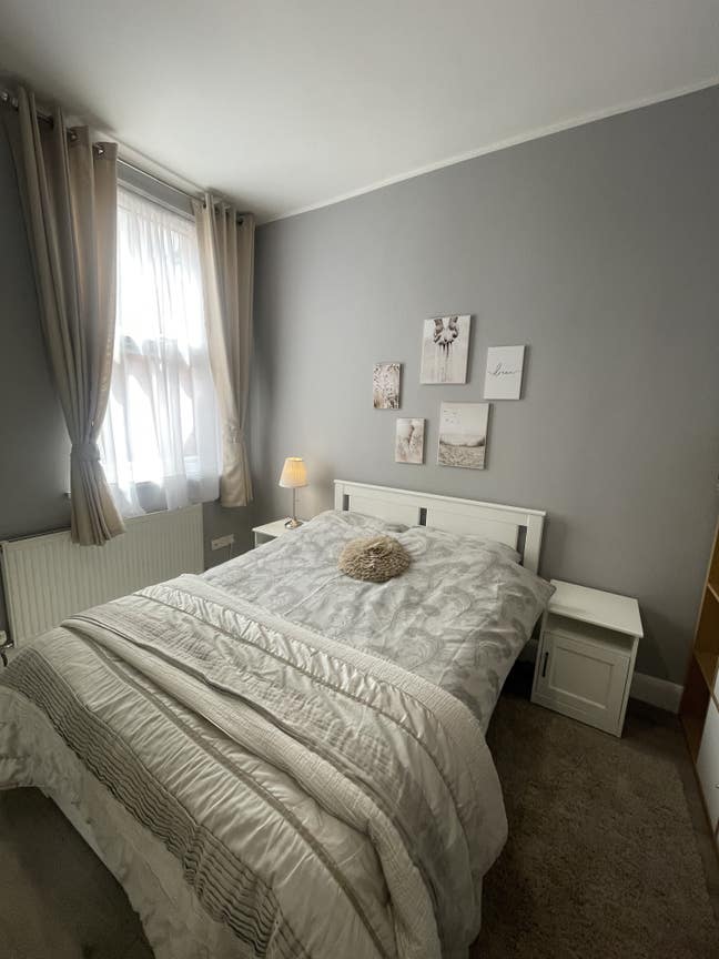 Stunning Room - Criclewood NW2  Main Photo