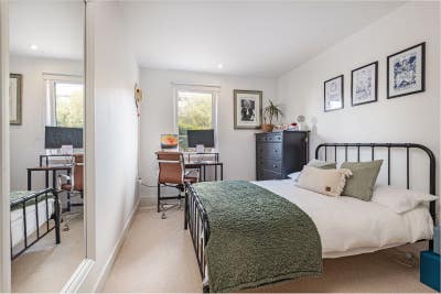 Beautiful Light Peaceful Energy Home // Park Views Main Photo
