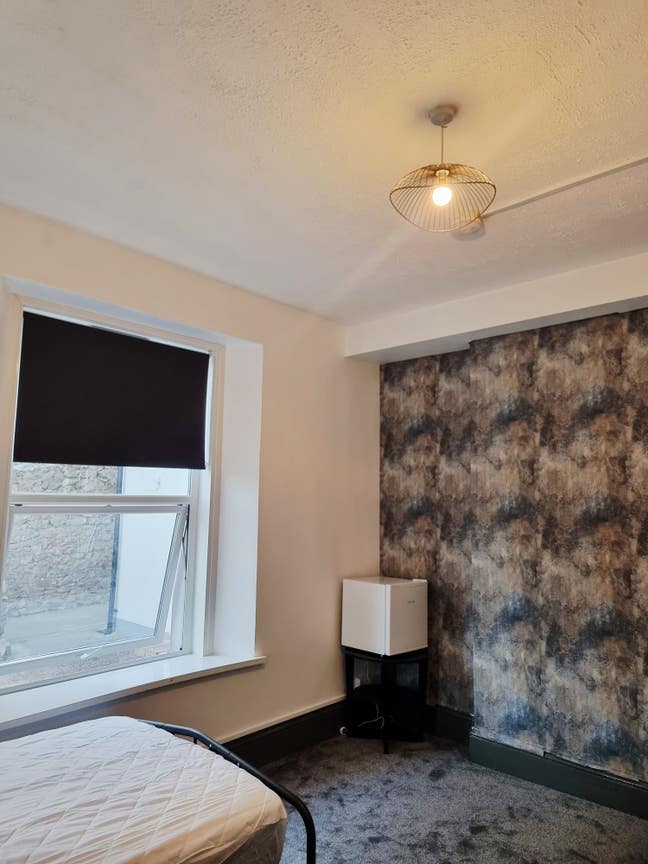 Newly renovated rooms in a shared house Main Photo