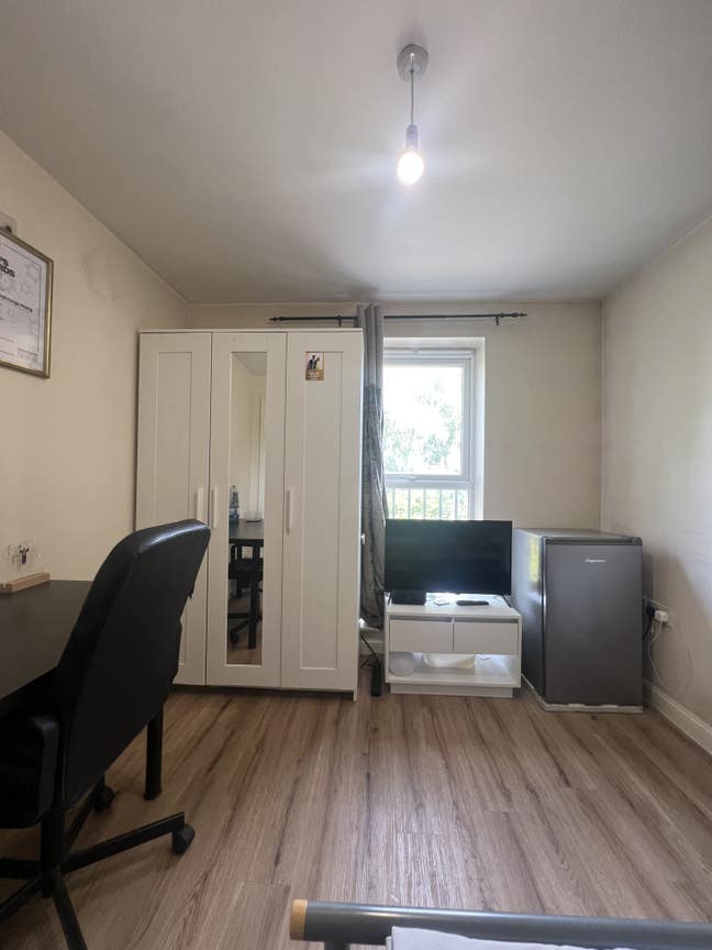 Double room available @ &pound;555 Main Photo