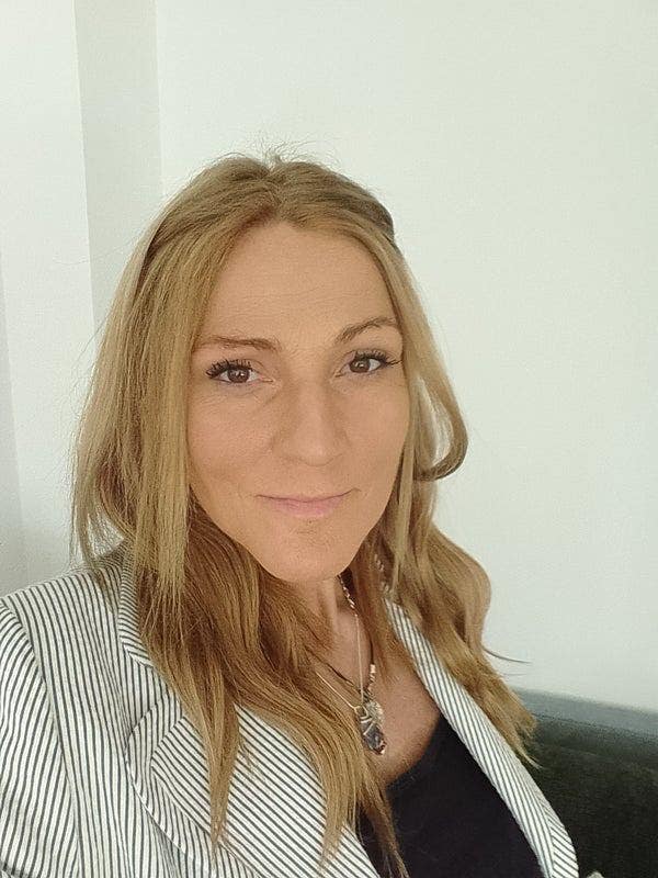 Looking for a space for me and my daughter Main Photo