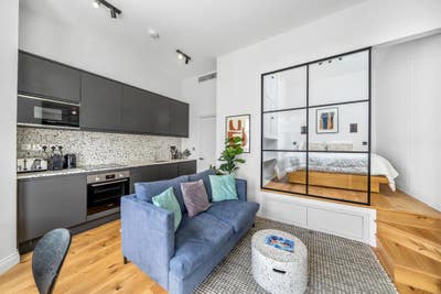 Stylish refurbished Manhattan style 1-bed Main Photo