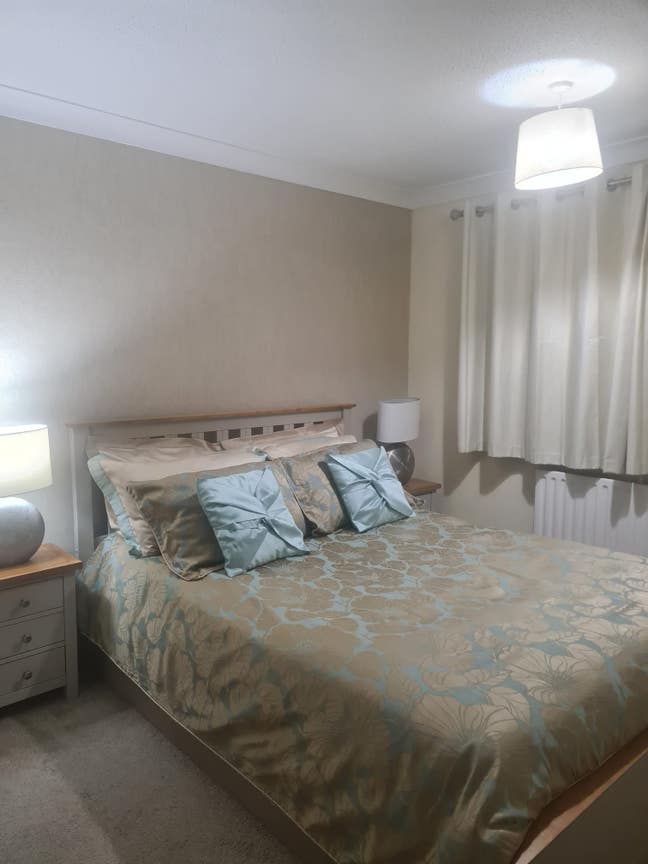 Double lovely Room available immediately  Main Photo