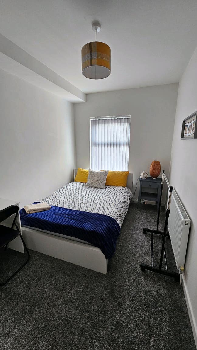 Private room in Ashton-under-Lyne  Main Photo
