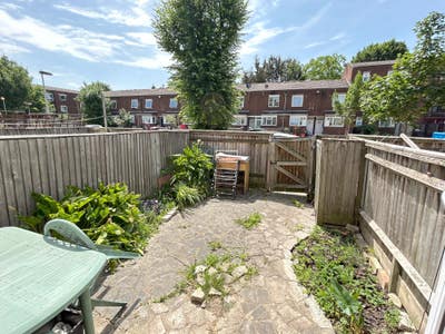 Bright Garden House  Singe Room Peckham  Main Photo