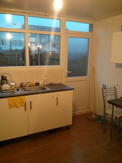 2 double sized studio flats £895 and £995 Main Photo